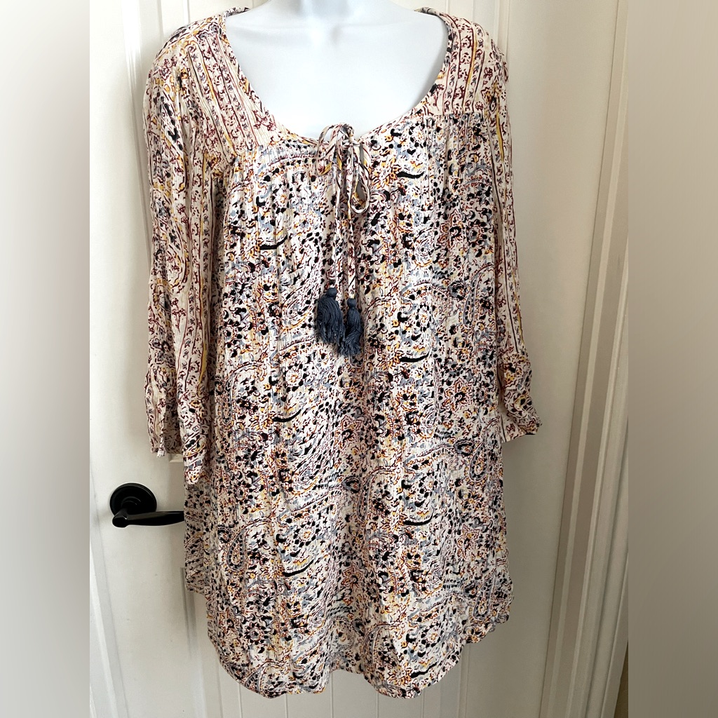 Billabong Paisley Print Dress W/Three Quarter Ruffled Bell Sleeves, Size Small